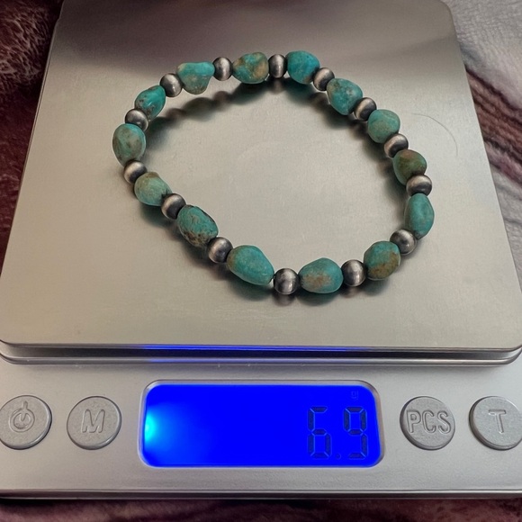 ❤️ 8mm Desert Pearl Turquoise Navajo Influenced Stretchy Bracelet for Stacking - Picture 9 of 15